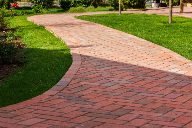 Best Driveway Paving Contractor  in Mcleansboro, IL